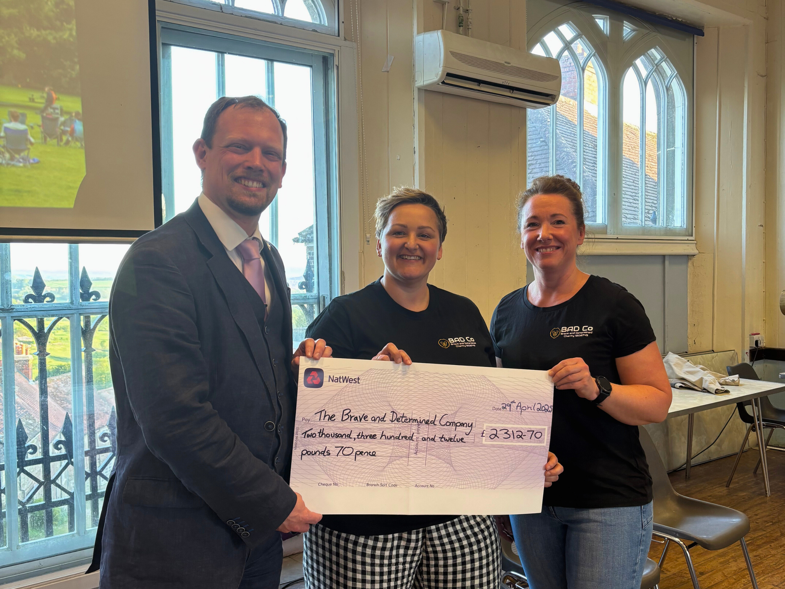 The Mayor of Shaftesbury presents fundraising cheque to The Brave and Determined charity