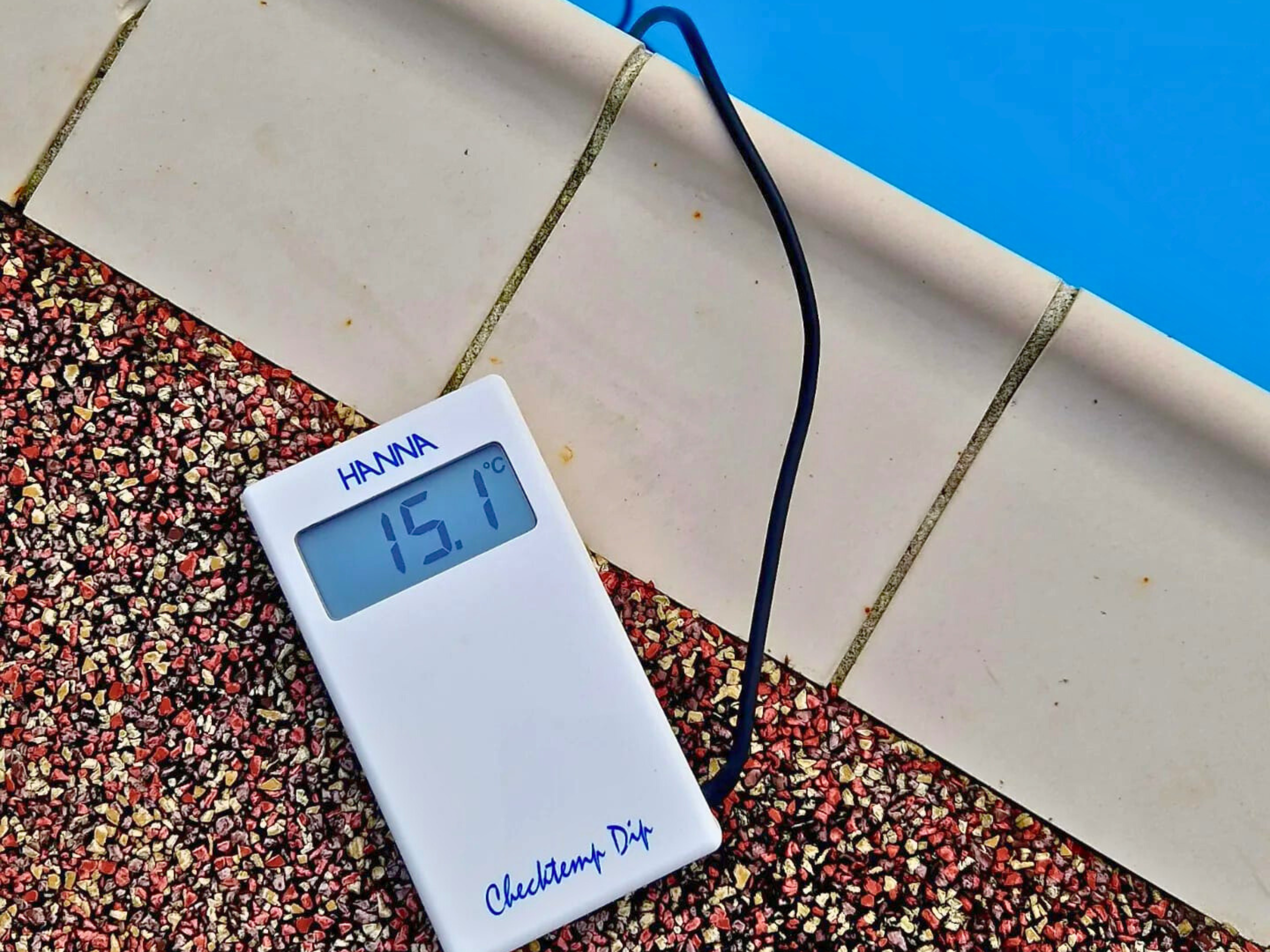 Shaftesbury Lido temperature is heating up during shoulder season